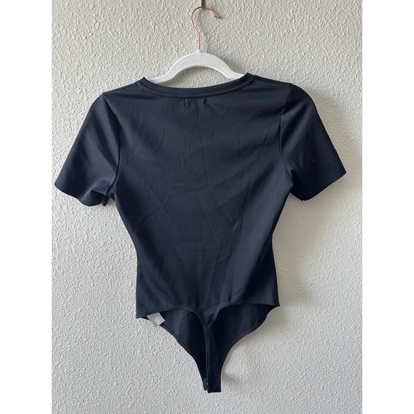 GOOD AMERICAN Scuba Short Sleeve Bodysuit - Picture 15 of 16